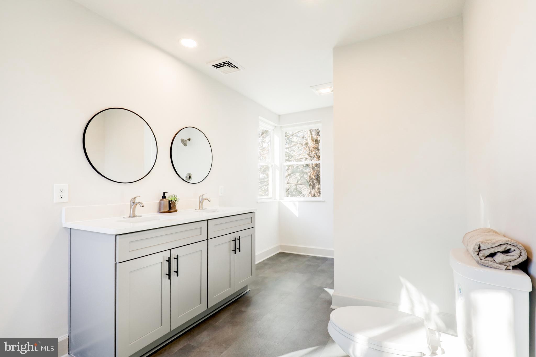 ABINGTON WOODS - Residential