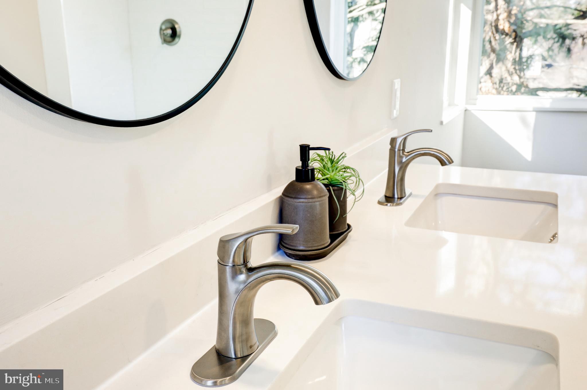 ABINGTON WOODS - Residential