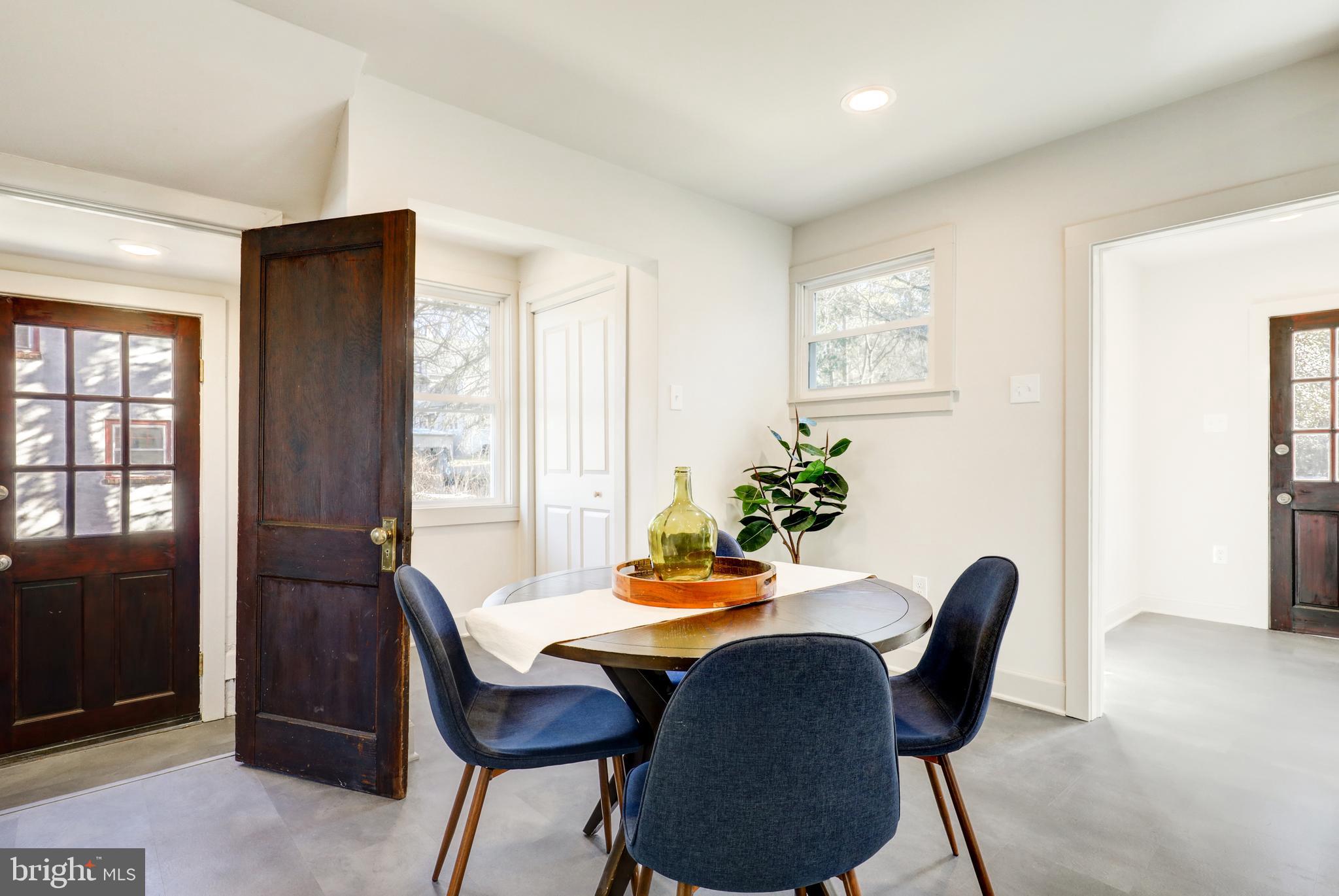 ABINGTON WOODS - Residential