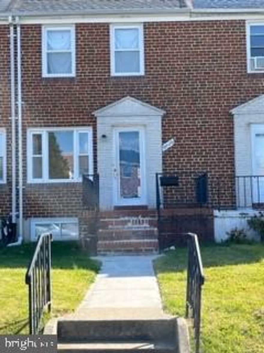 Move-in ready townhome ready for new owners! This property has been freshly painted and features an updated kitchen; NEW roof in 2022;  Newer outdoor HVAC unit; laundry and Pittsburgh potty located in the basement. Rear yard features off-street parking pad.