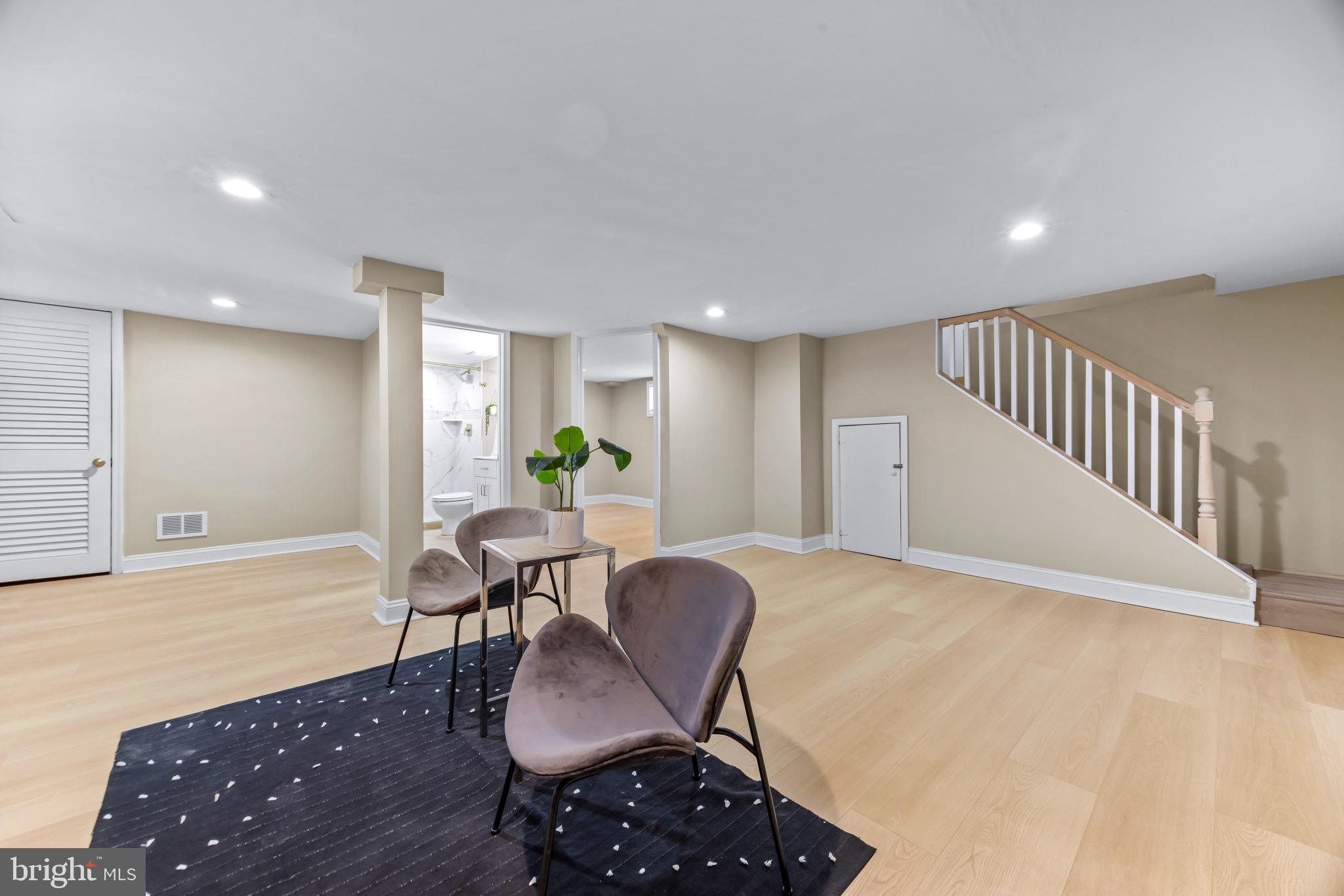 BEVERLY HILLS - Residential