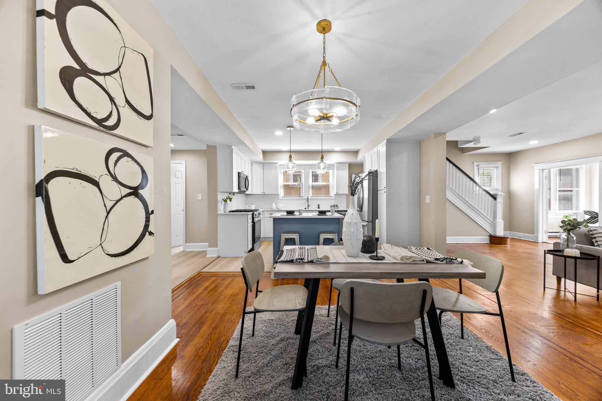 BEVERLY HILLS - Residential