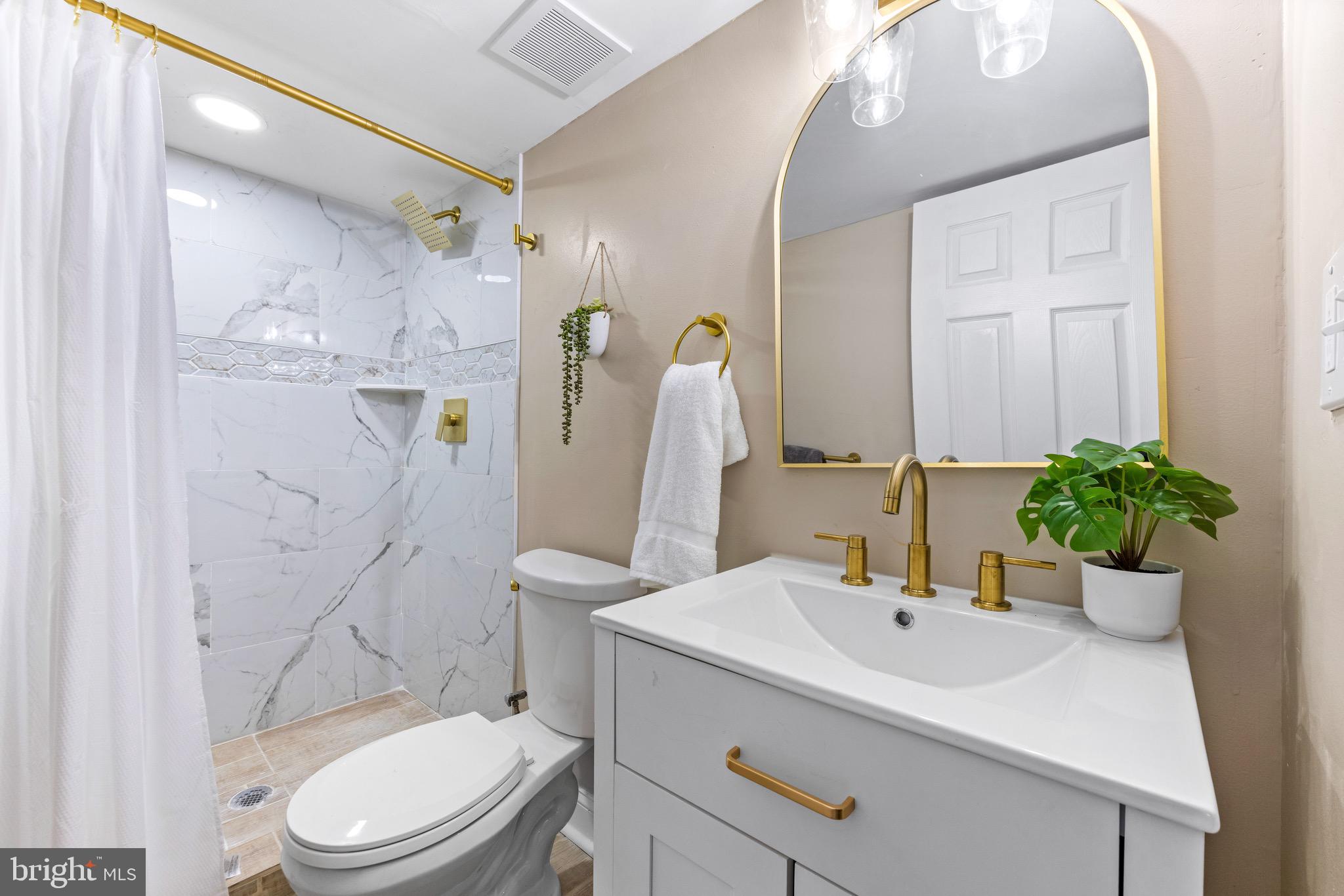BEVERLY HILLS - Residential