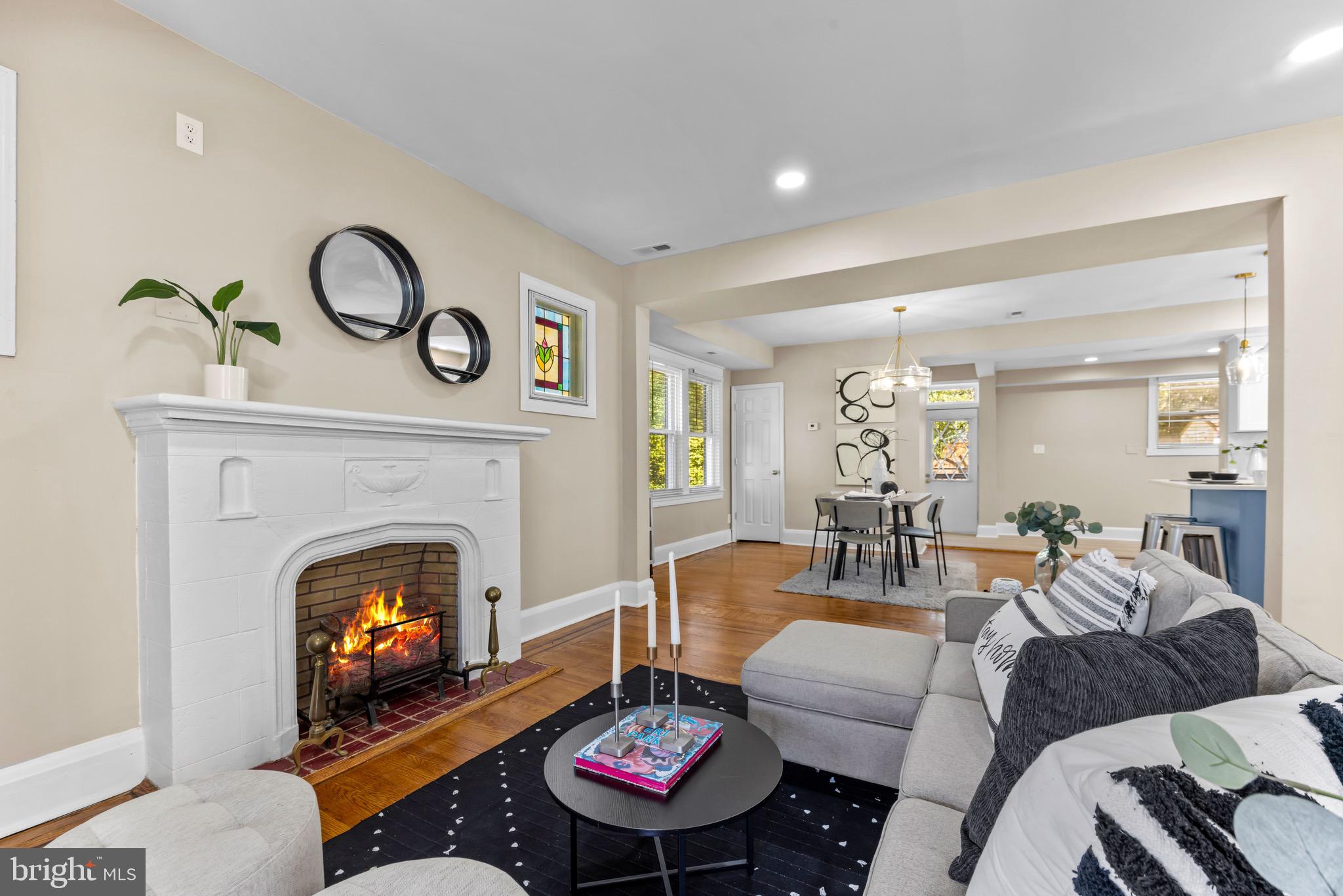 BEVERLY HILLS - Residential