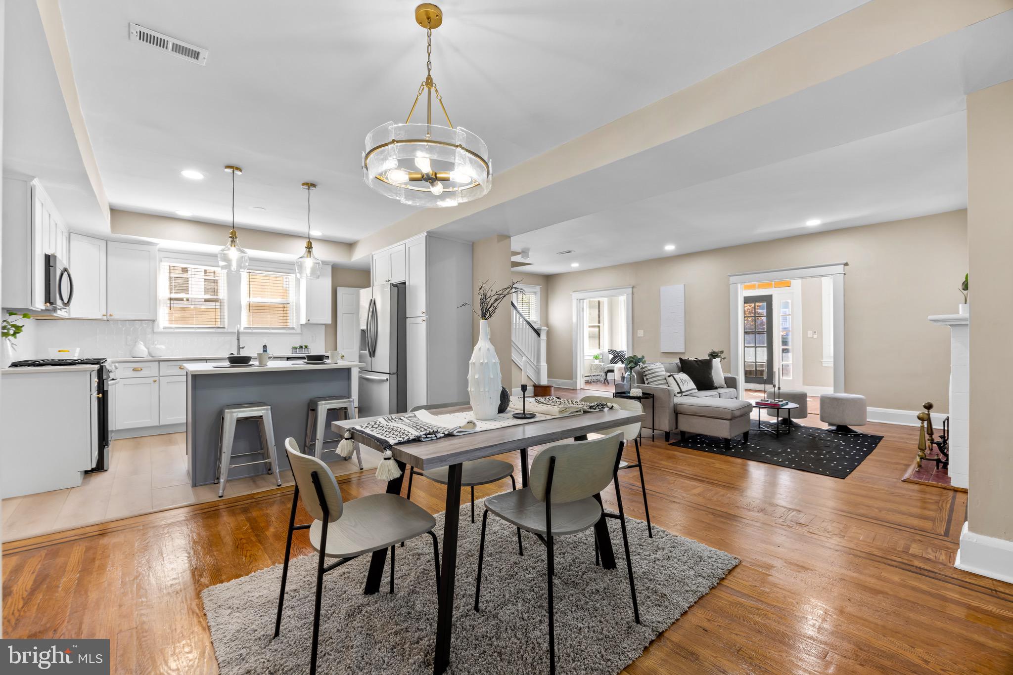 BEVERLY HILLS - Residential