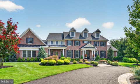 Homes For Sale - 106 Ashley Court<br/> MOORESTOWN, NJ 08057
