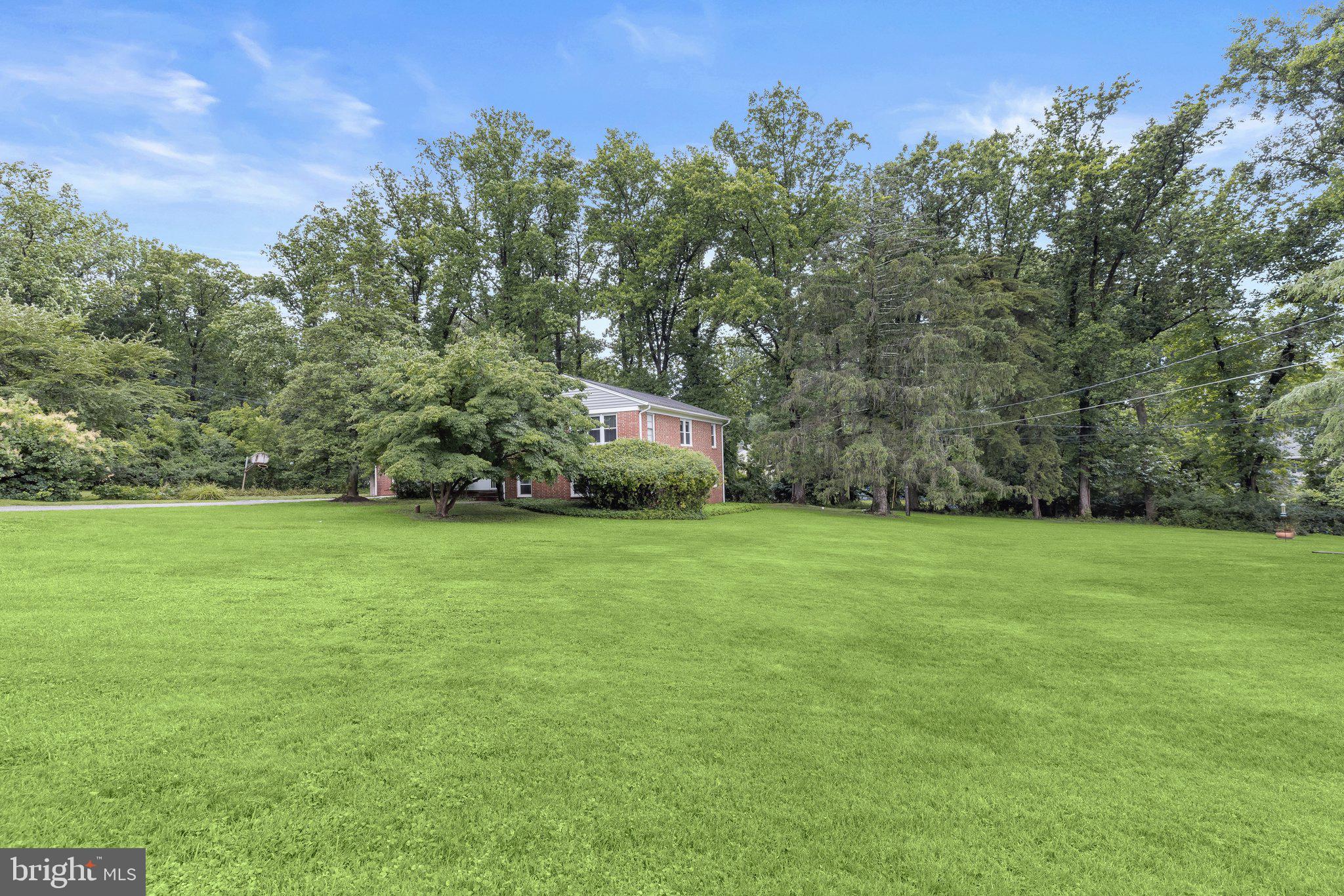 2 GREENLEA DRIVE