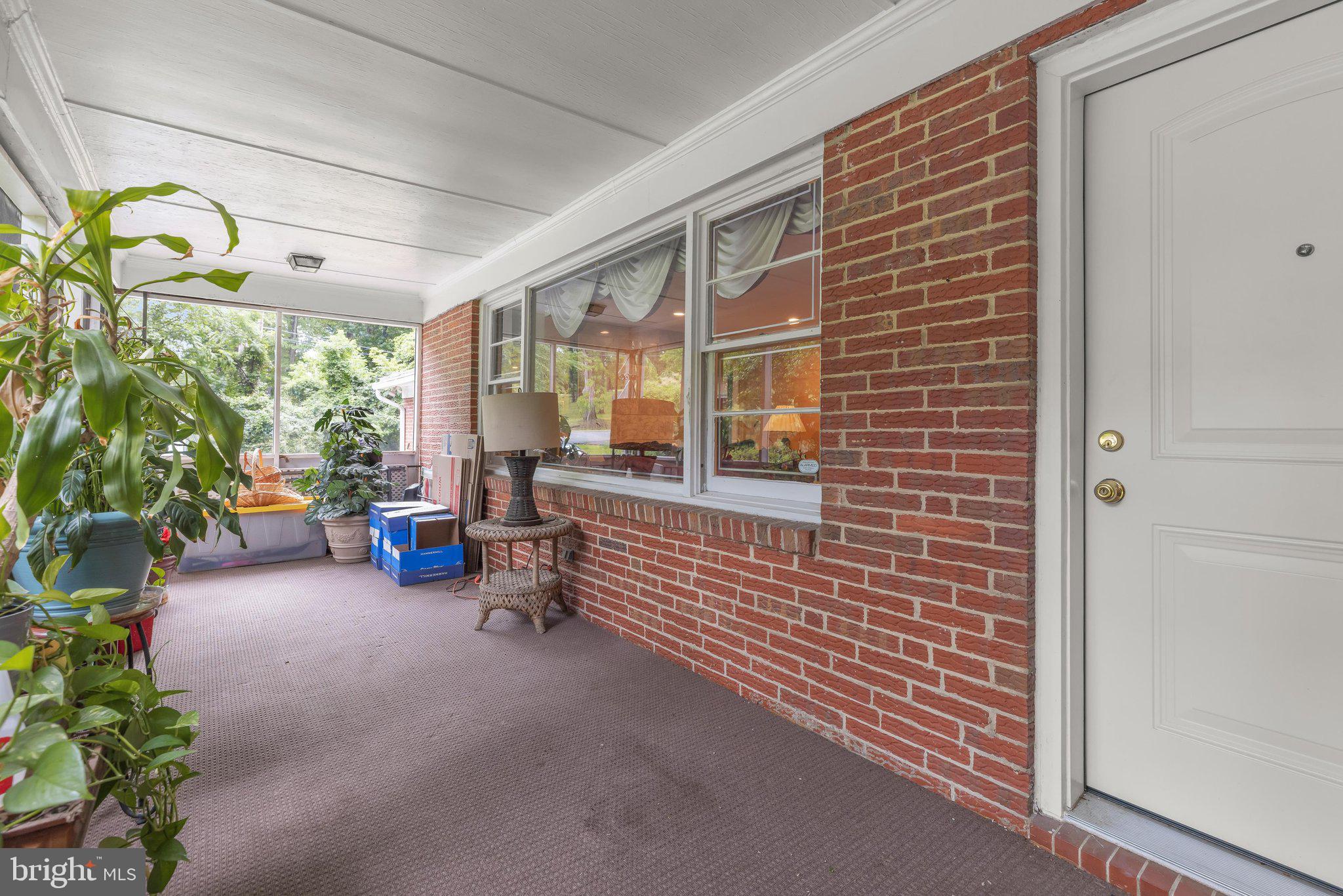 2 GREENLEA DRIVE