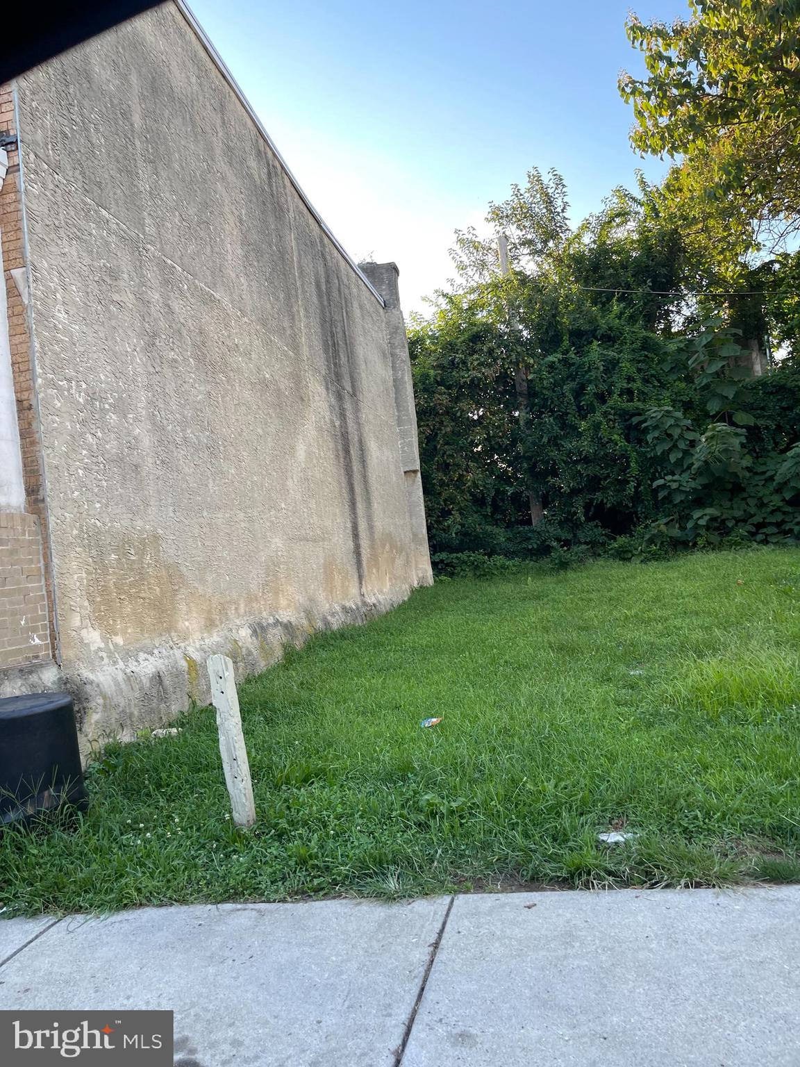 Vacant Lot for Sale RSA5 ZONING LOT DIMENSIONS 16X60.