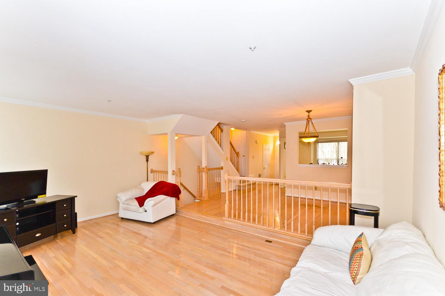 WOODVIEW VILLAGE - Residential