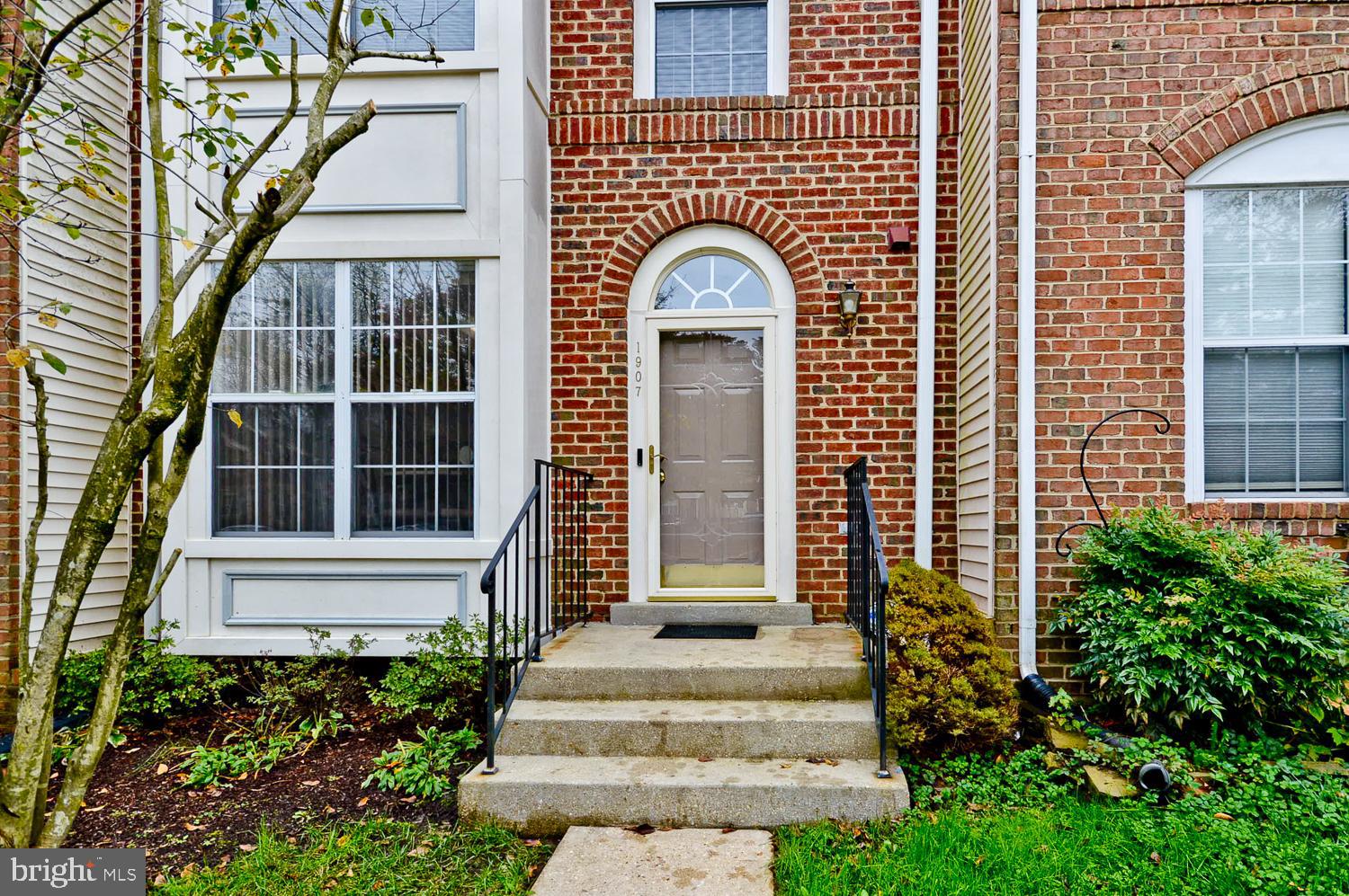 WOODVIEW VILLAGE - Residential