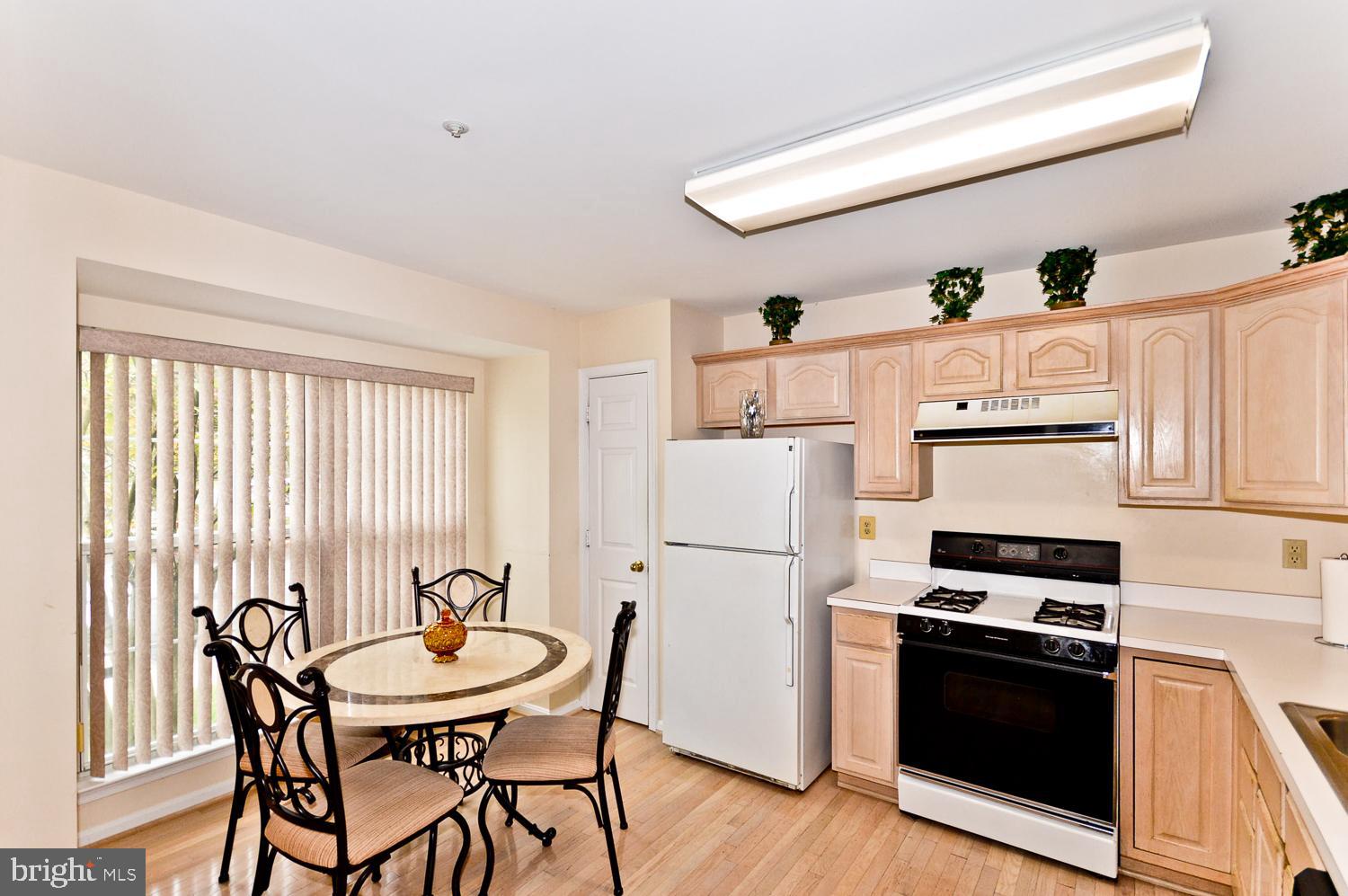 WOODVIEW VILLAGE - Residential