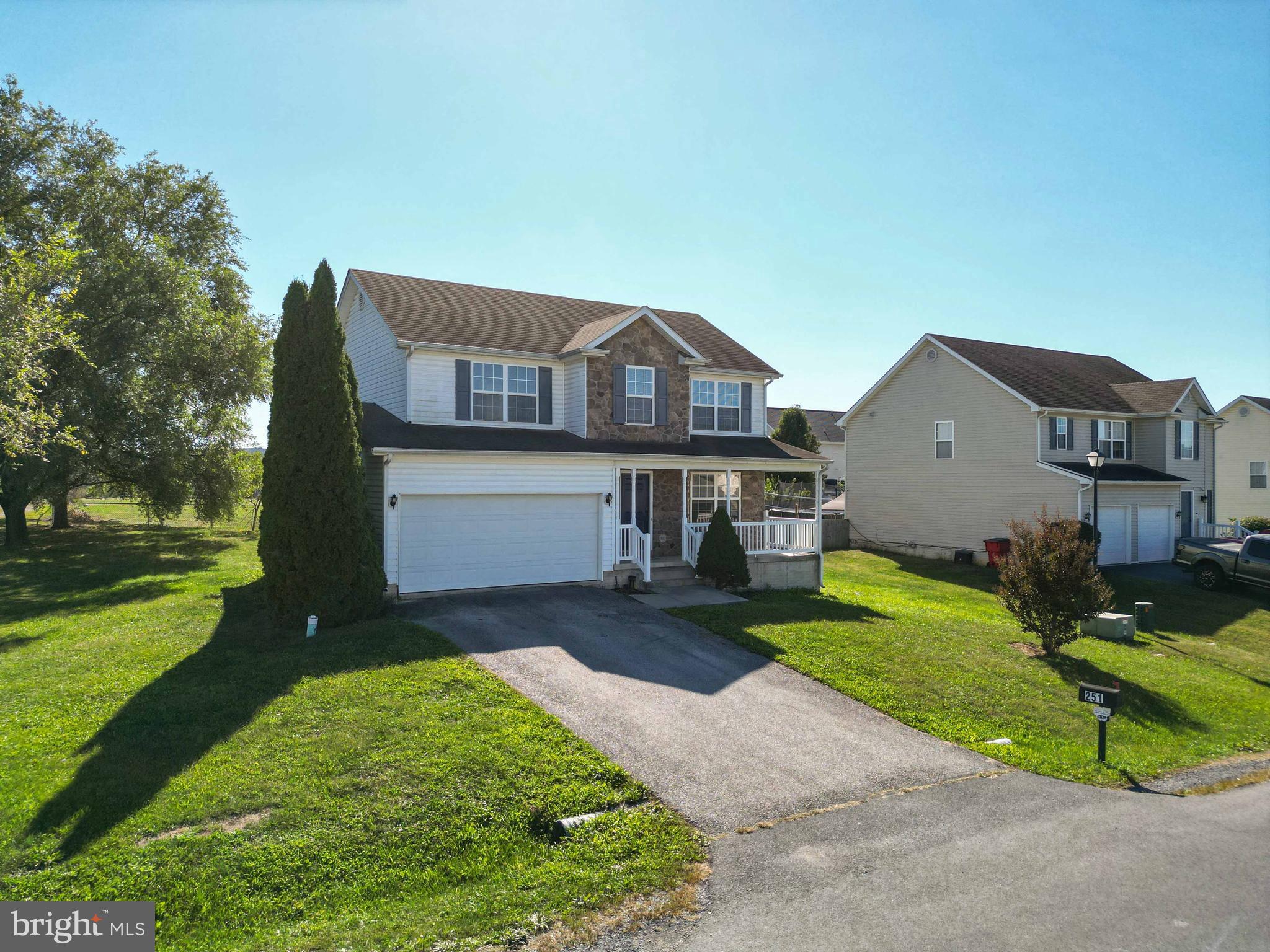 SUMMER HILL - Residential