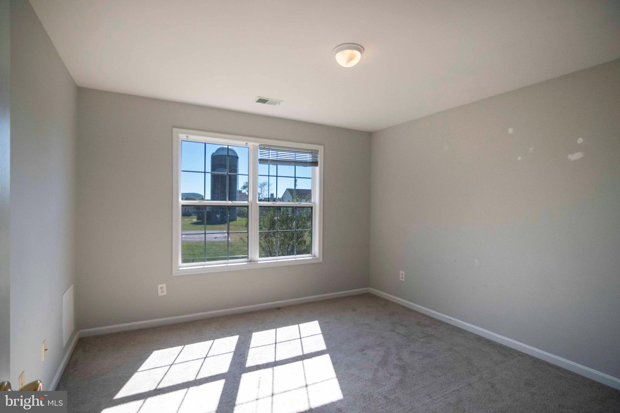 SUMMER HILL - Residential