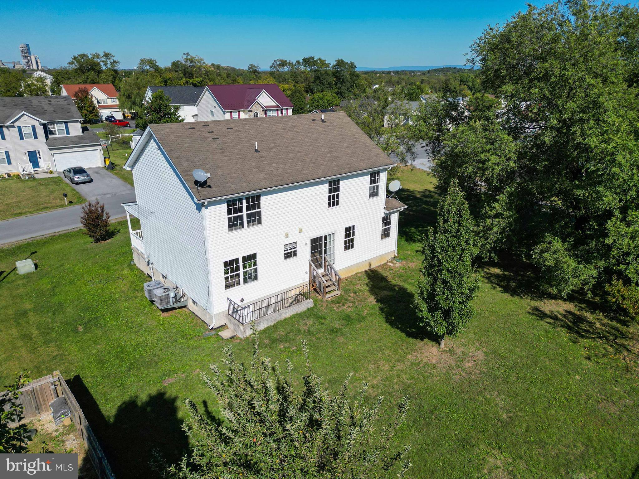 SUMMER HILL - Residential