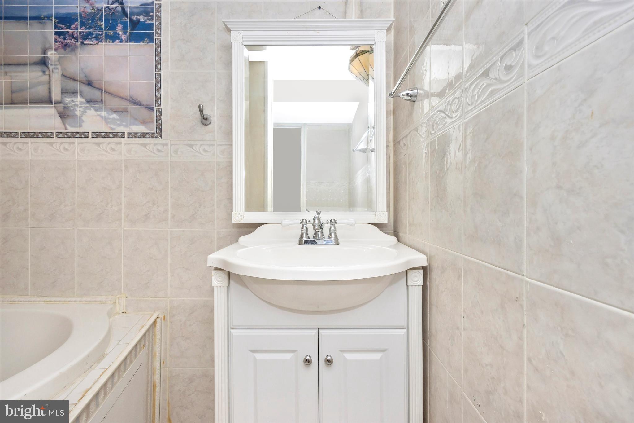 PT WHEATON OUT - Residential