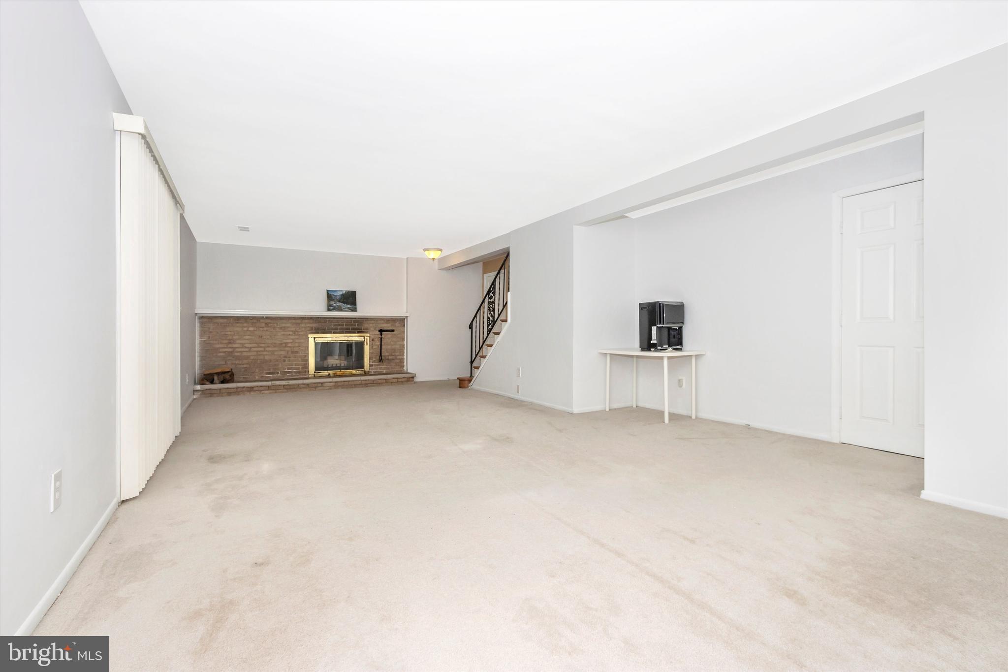 PT WHEATON OUT - Residential