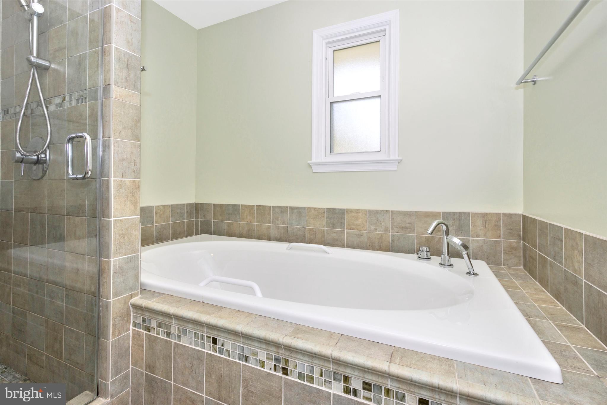 PT WHEATON OUT - Residential