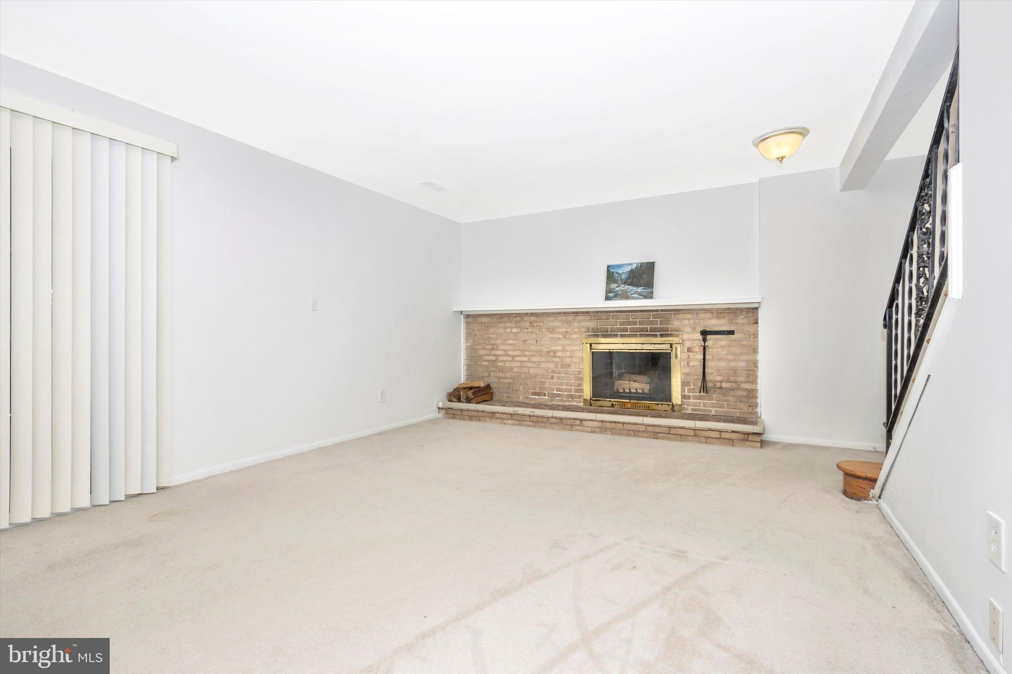 PT WHEATON OUT - Residential