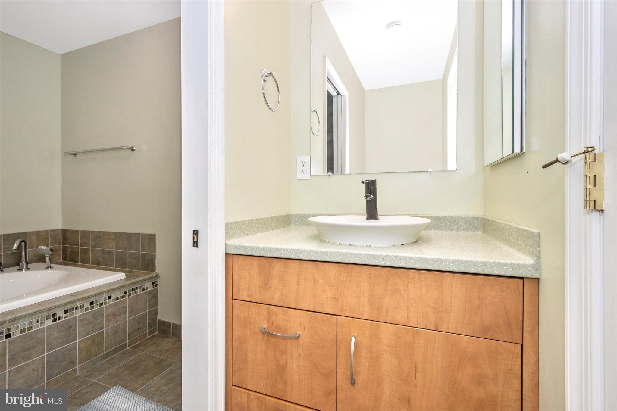 PT WHEATON OUT - Residential