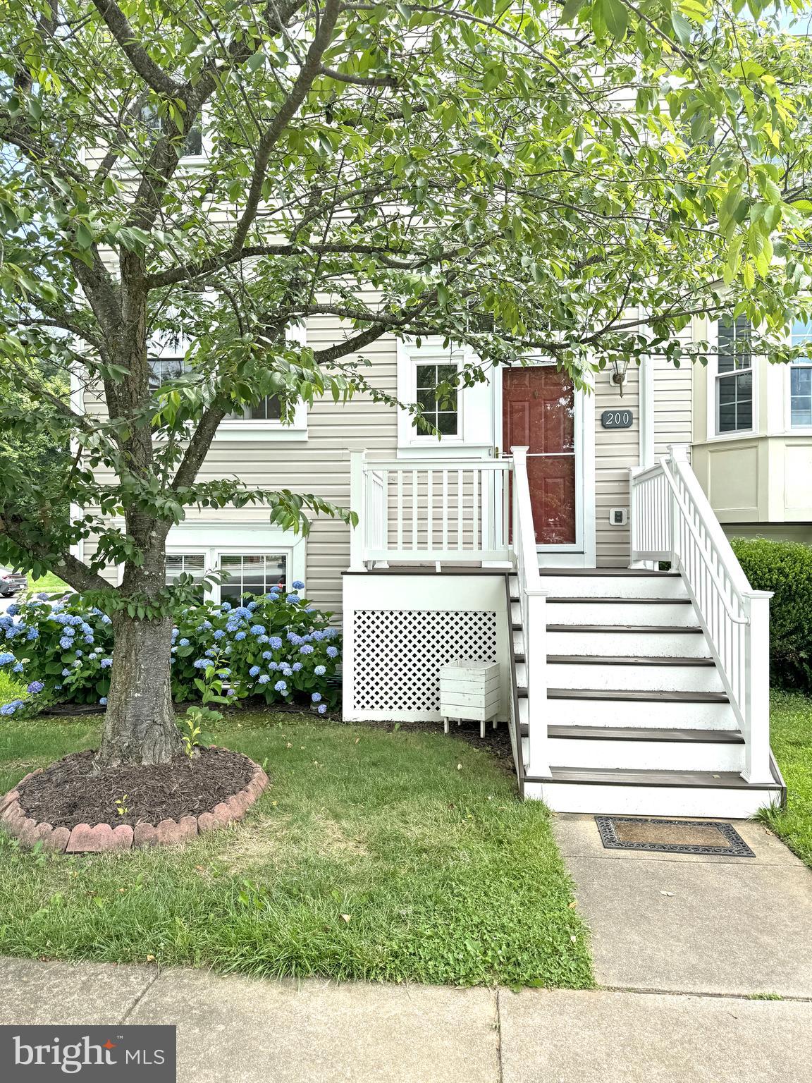 MAIN ST VILLAGE - Residential Lease