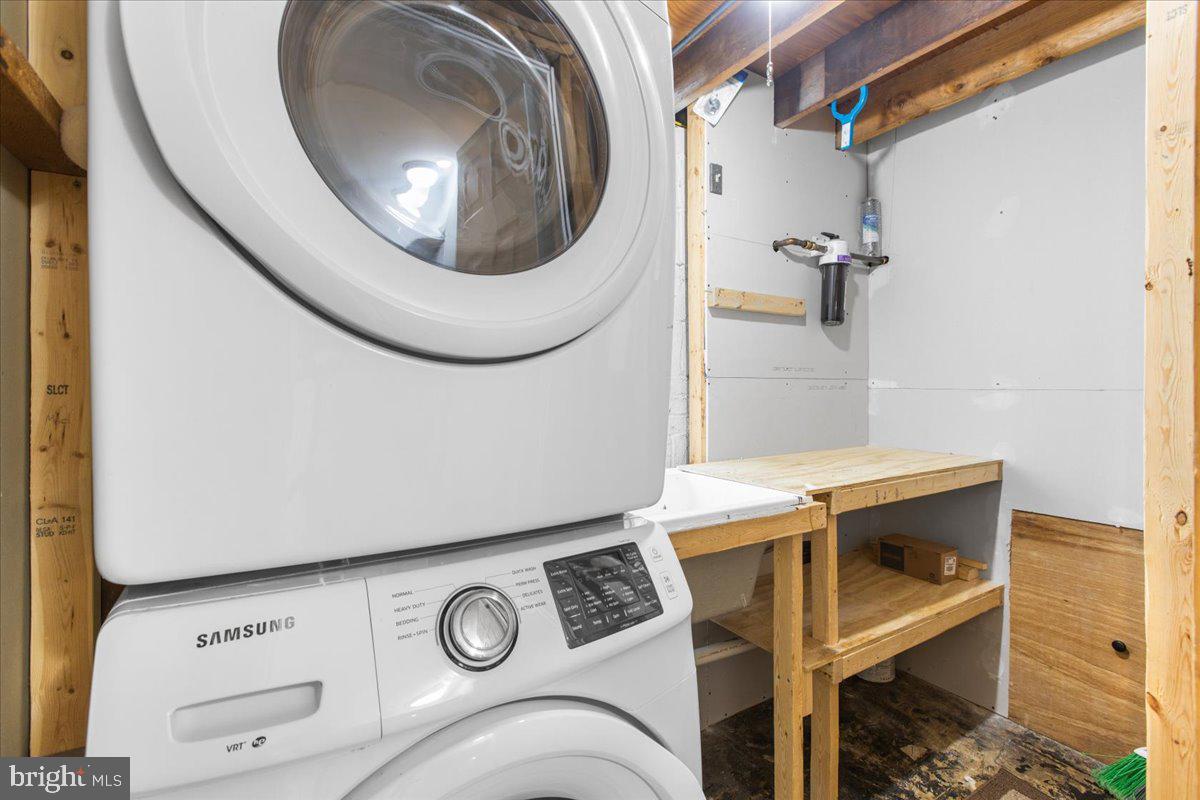 THE HIGHLANDS - Residential