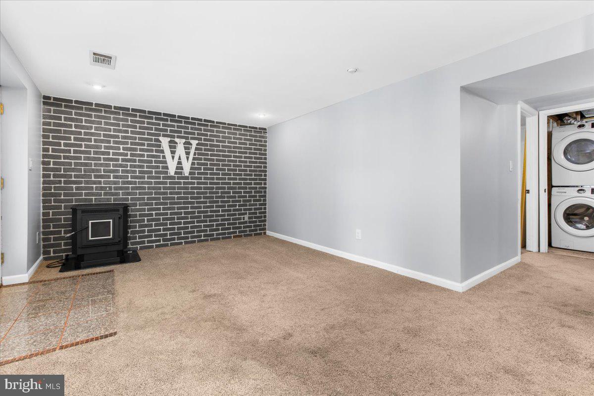 THE HIGHLANDS - Residential