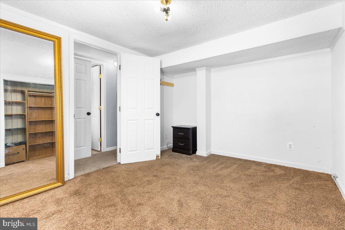 THE HIGHLANDS - Residential