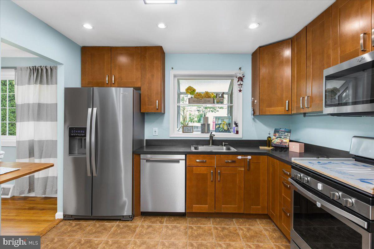 THE HIGHLANDS - Residential