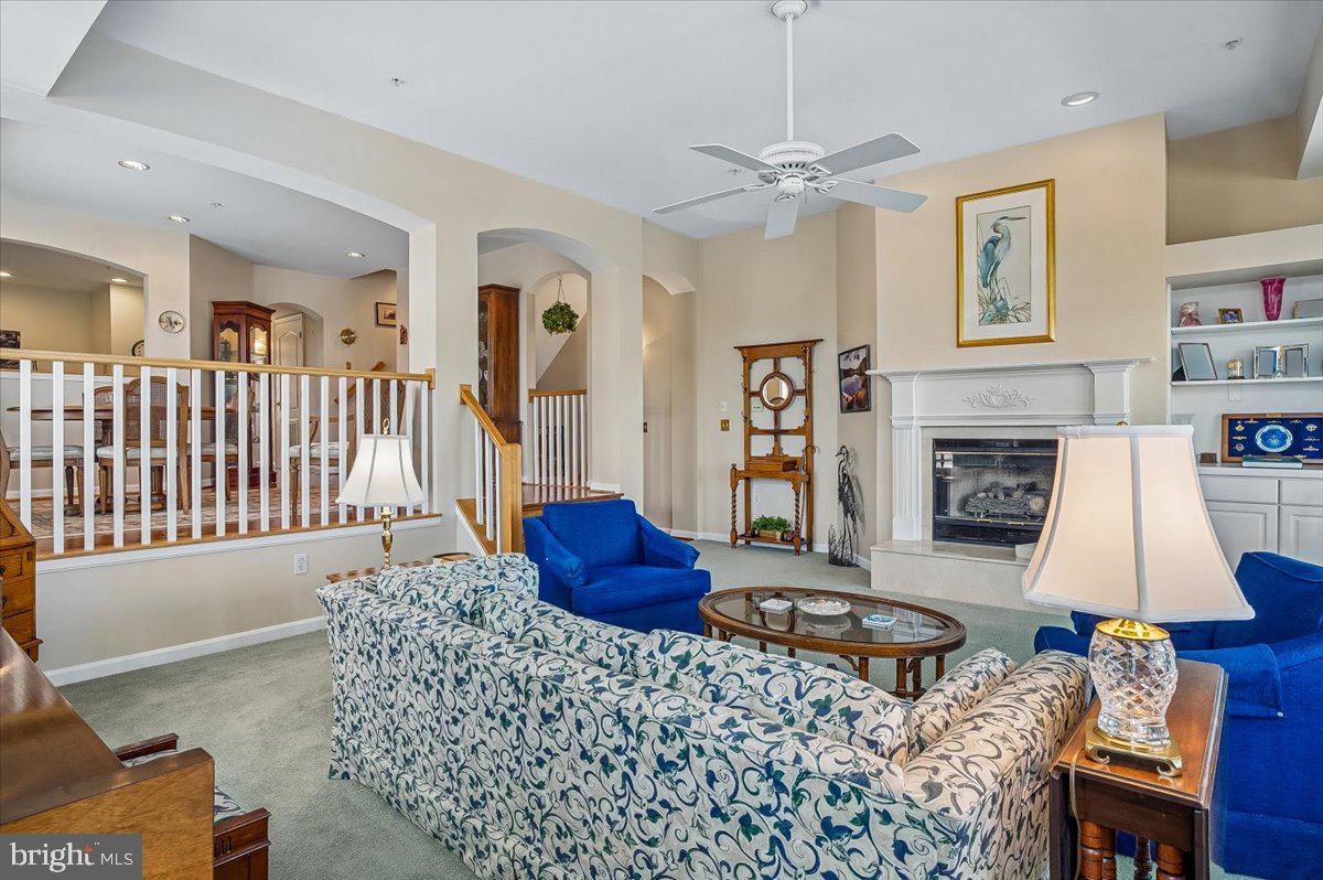 CHESAPEAKE HARBOUR - Residential