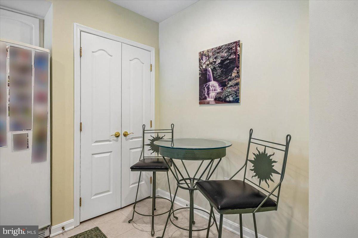 CHESAPEAKE HARBOUR - Residential