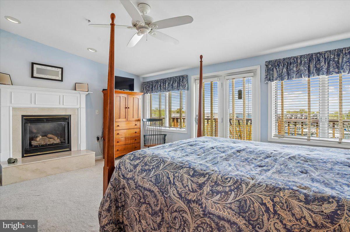 CHESAPEAKE HARBOUR - Residential