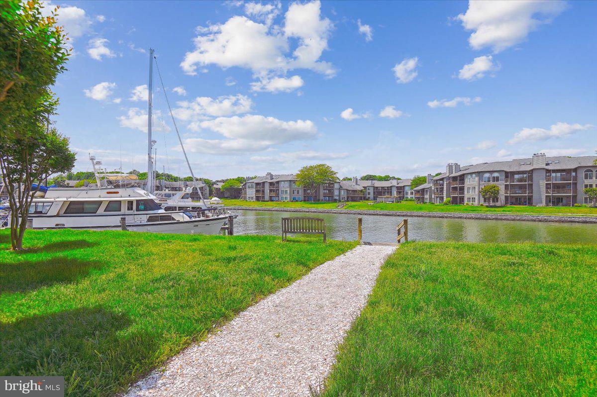 CHESAPEAKE HARBOUR - Residential