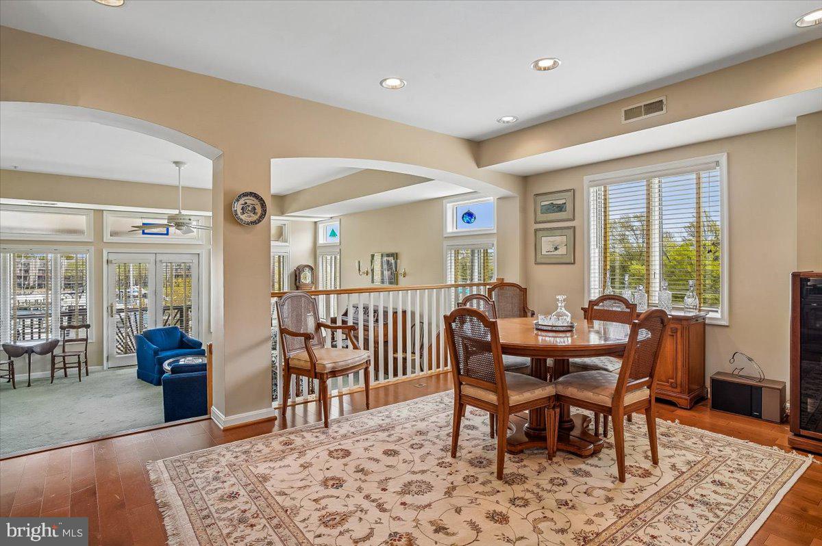 CHESAPEAKE HARBOUR - Residential