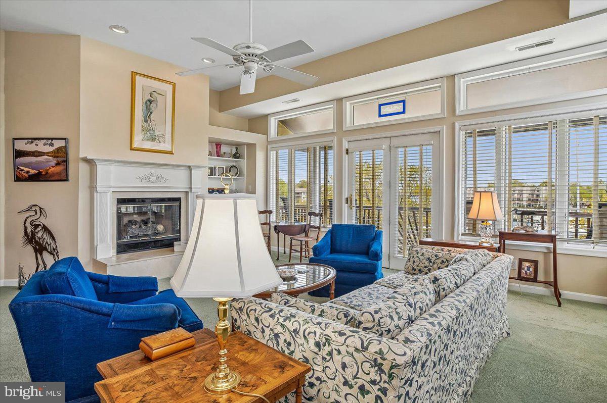 CHESAPEAKE HARBOUR - Residential