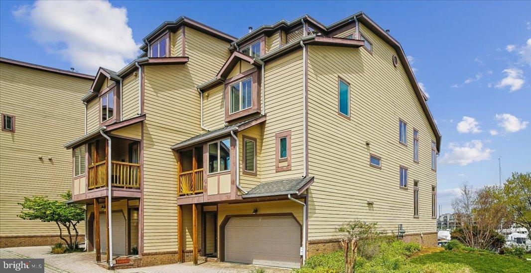 CHESAPEAKE HARBOUR - Residential