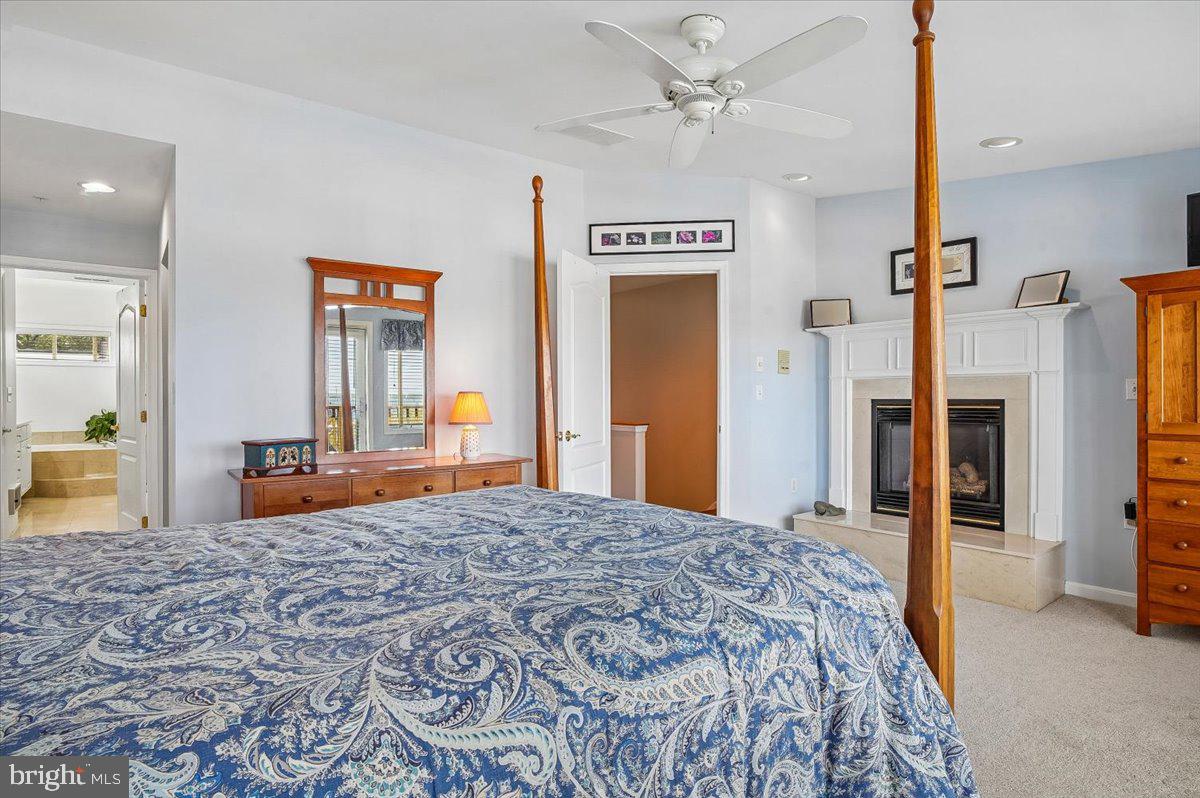 CHESAPEAKE HARBOUR - Residential