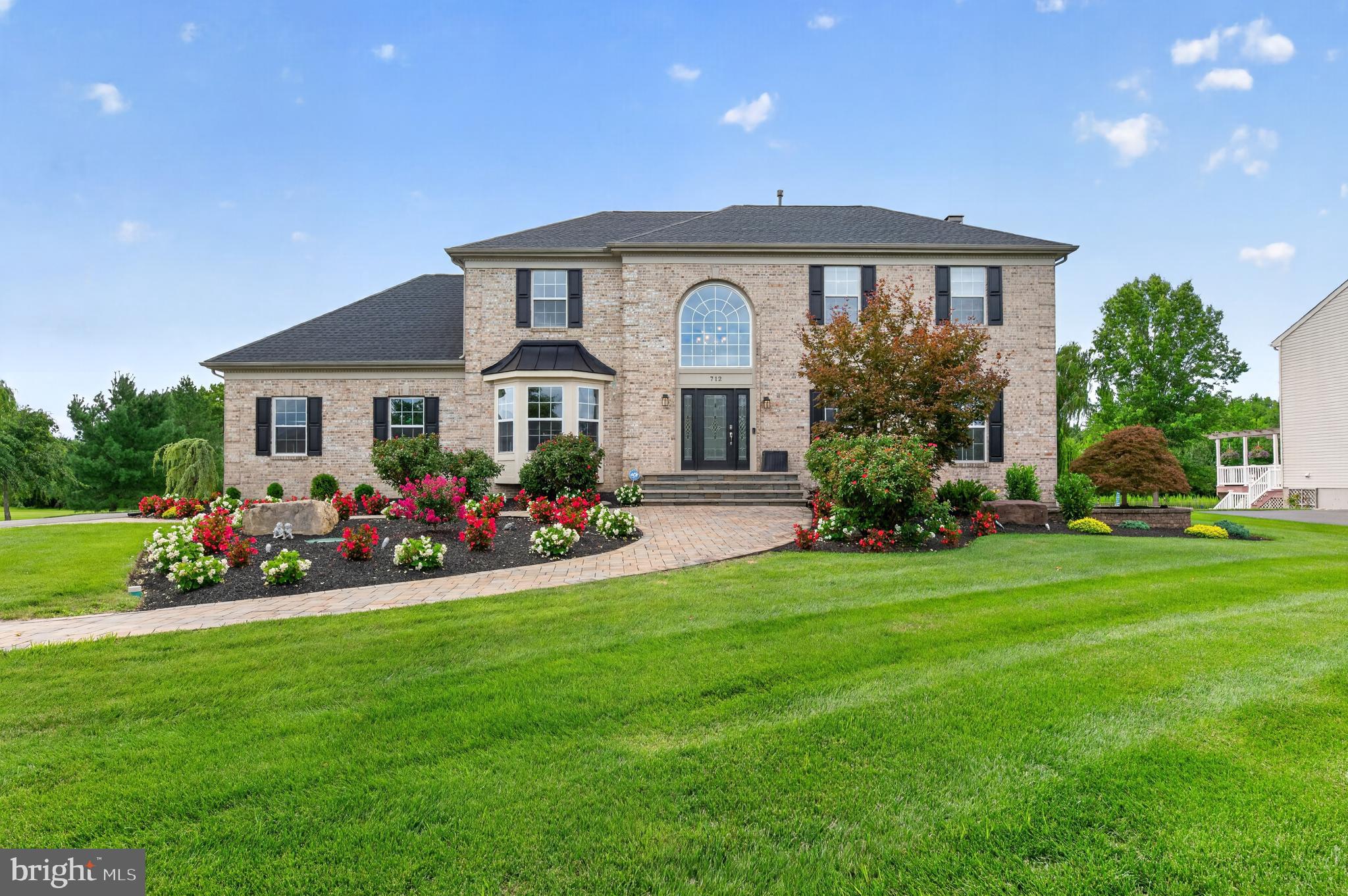 712 RACHAEL DRIVE