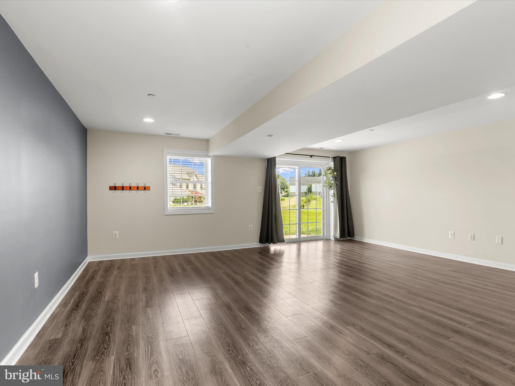 WEST OAK FIELDS - Residential