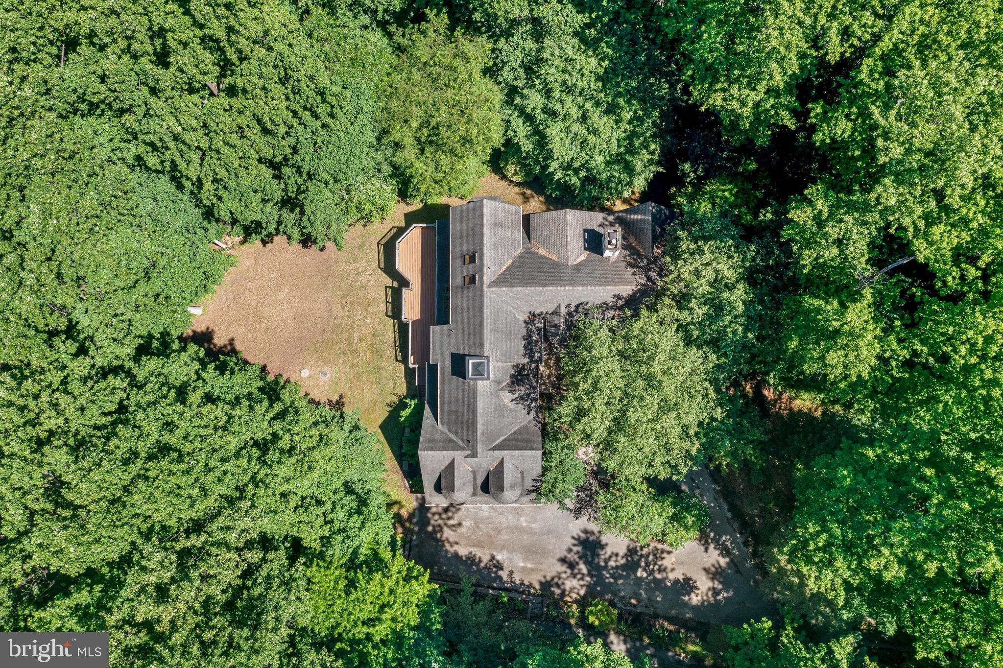 GLEN BROOK WOODS - Residential