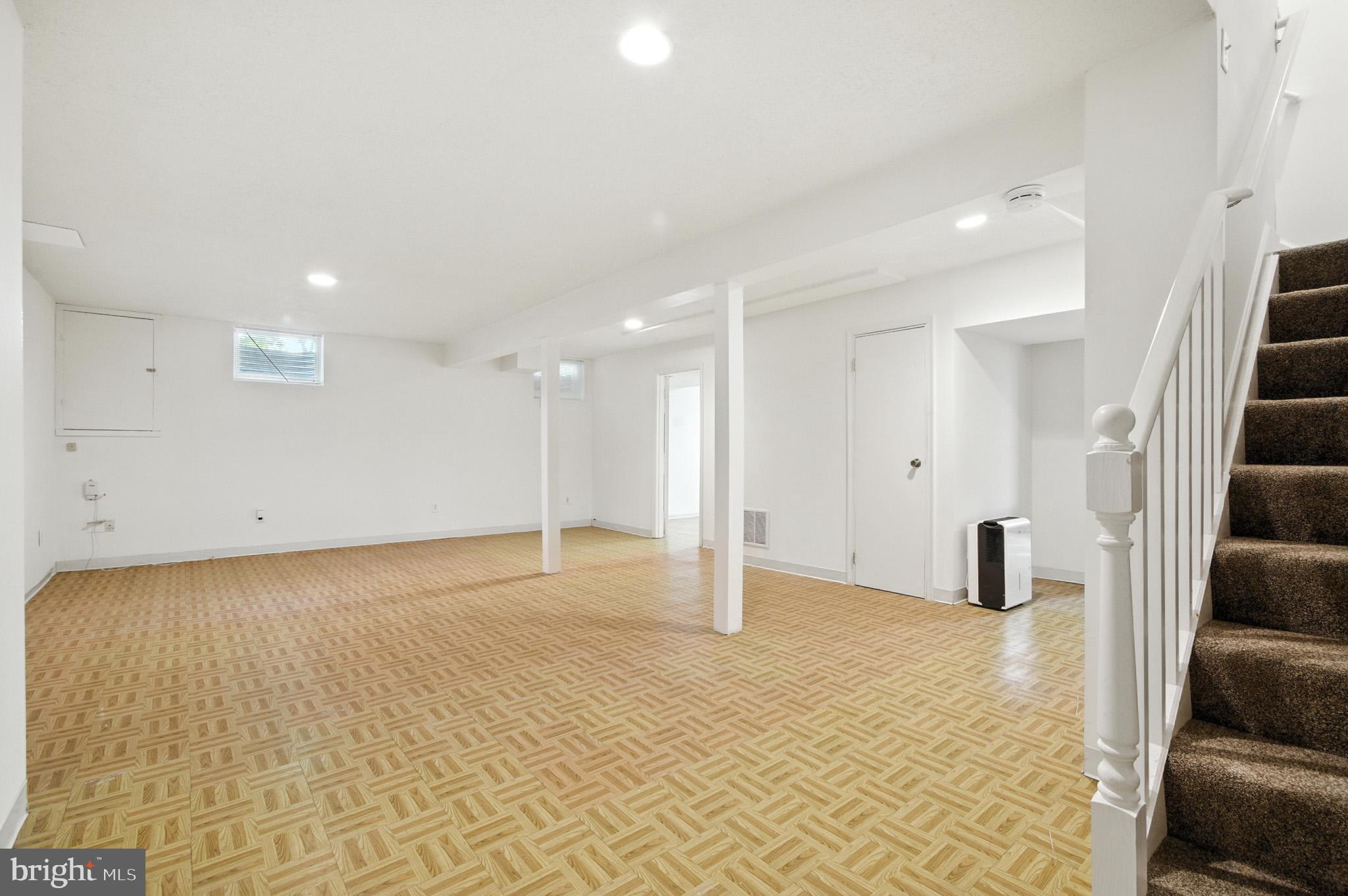 HICKORY RIDGE - Residential