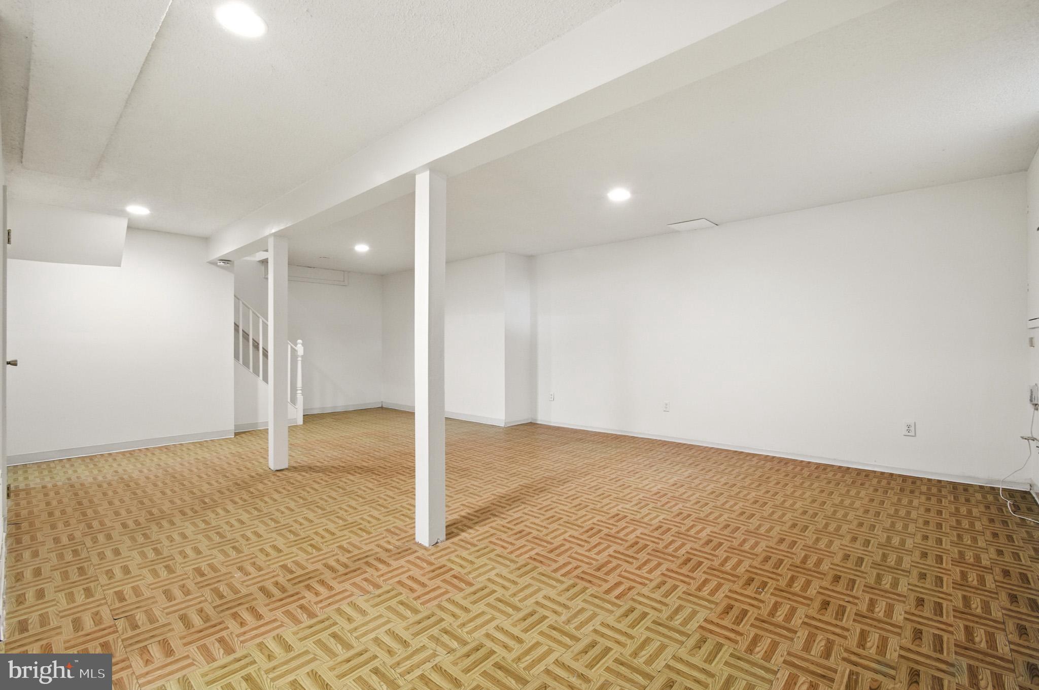 HICKORY RIDGE - Residential