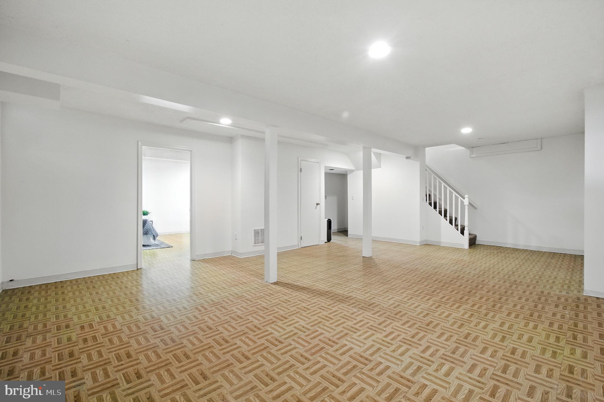 HICKORY RIDGE - Residential