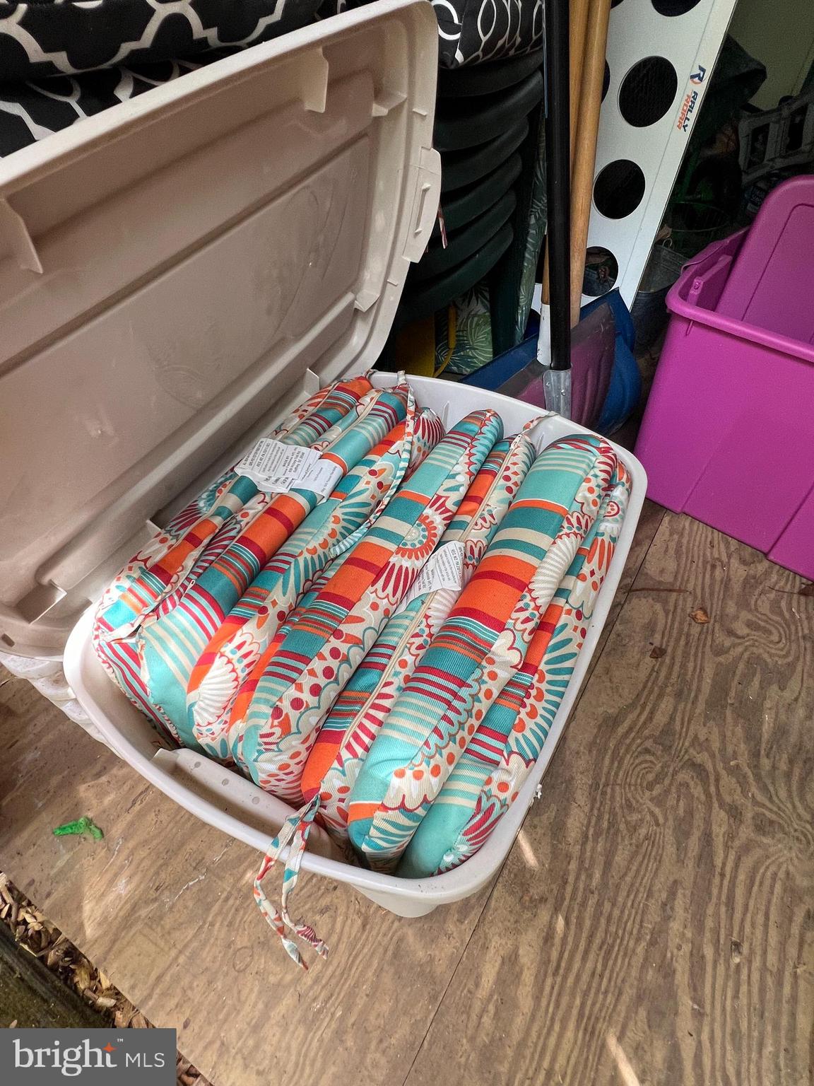 HICKORY RIDGE - Residential