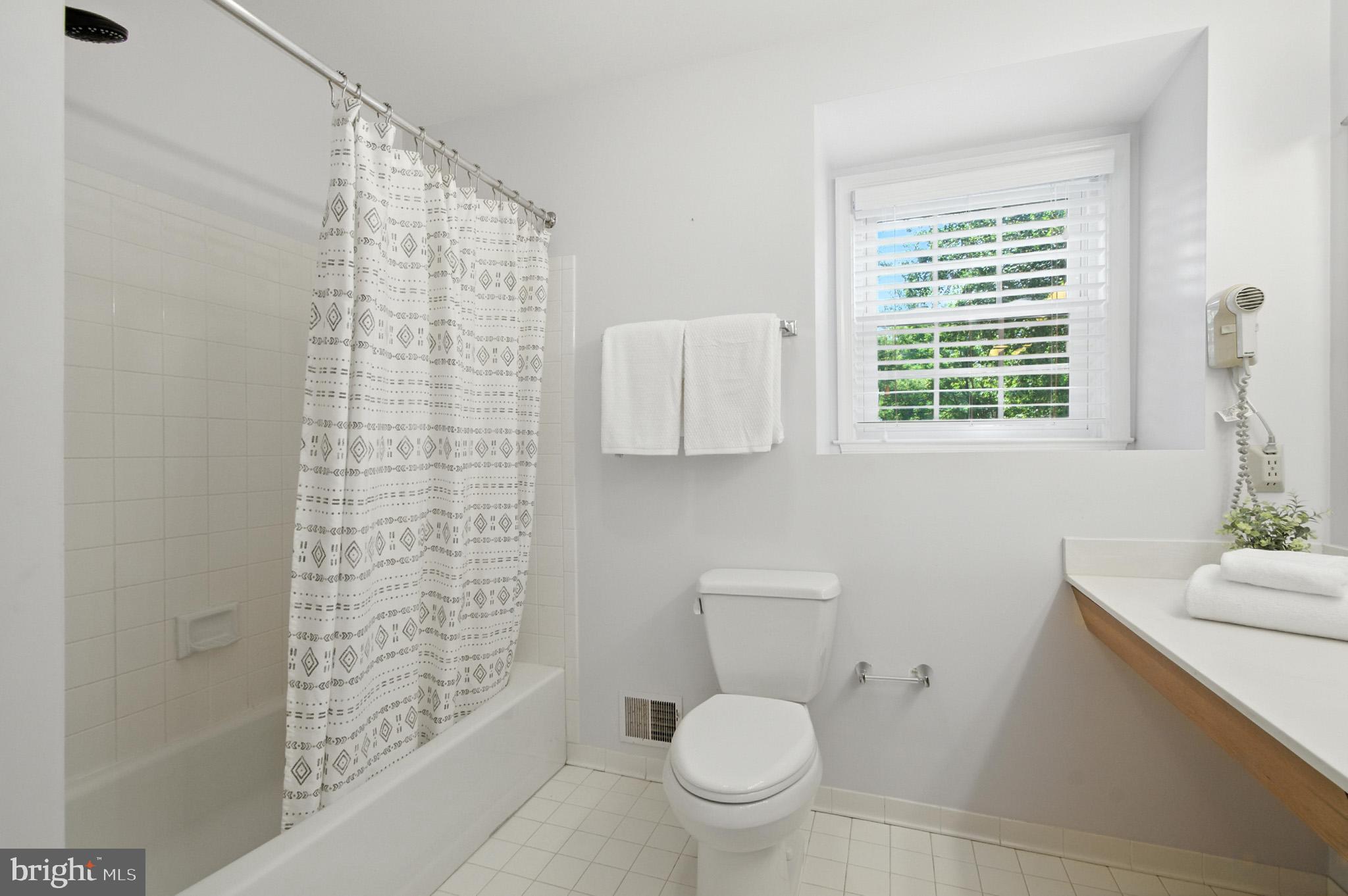 HICKORY RIDGE - Residential