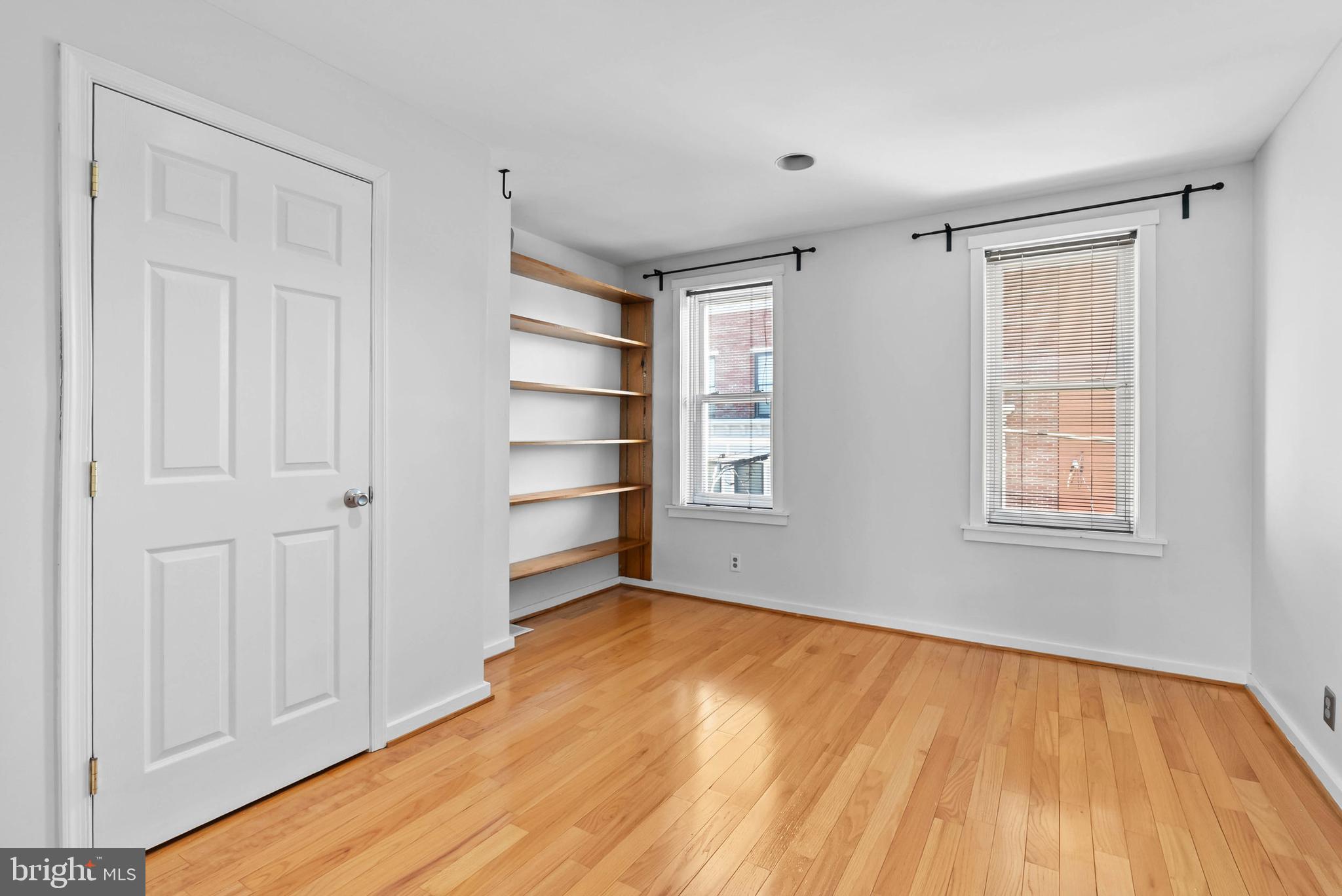 FAIRMOUNT - Residential Lease