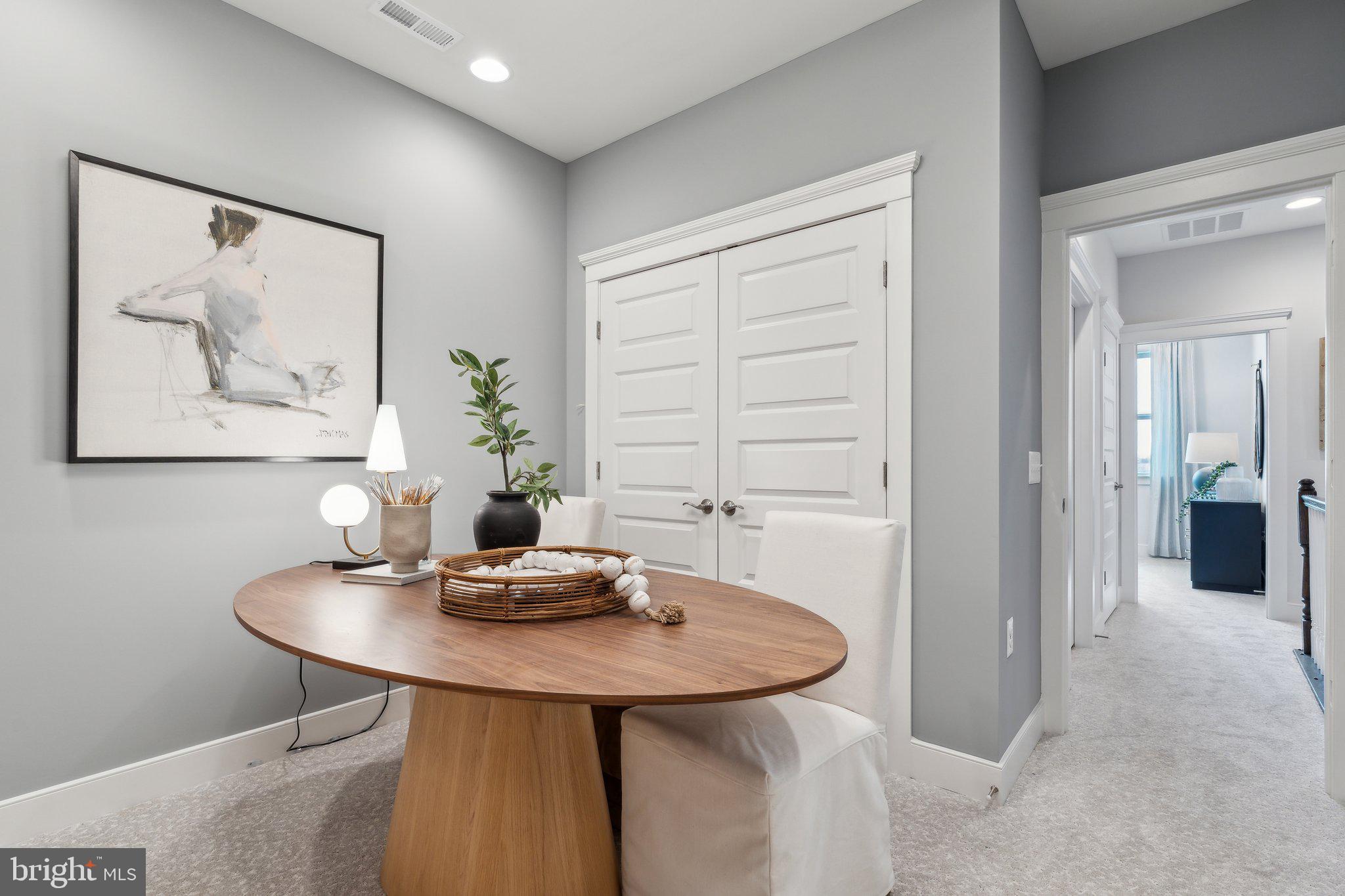 HIATT POINTE AT SNOWDEN BRIDGE - Residential