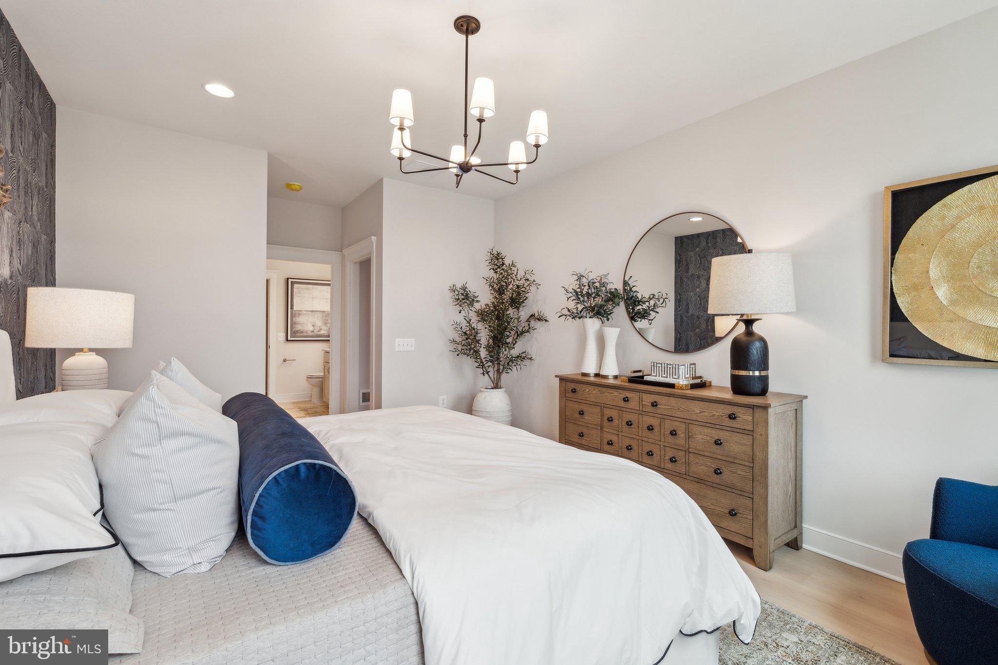 HIATT POINTE AT SNOWDEN BRIDGE - Residential