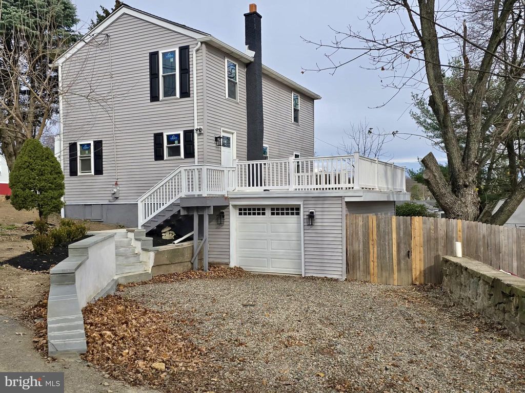 Photo of 308 Hillside Avenue, NORRISTOWN, PA 19403 (MLS # PAMC2162354)