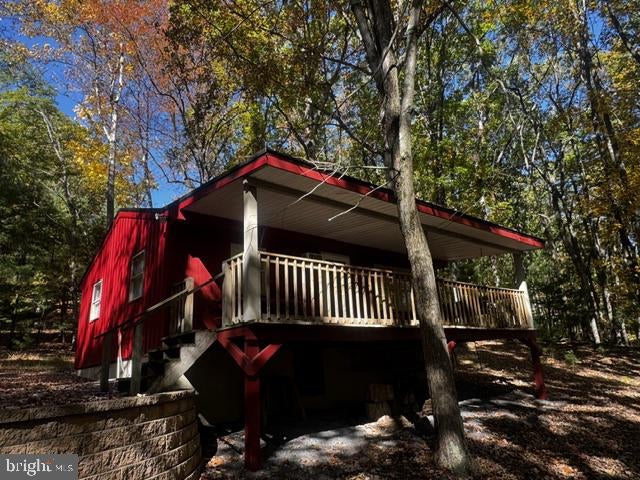 82 WOODSIDE LANE